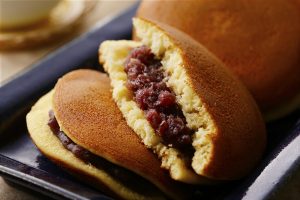 どら焼きはお祝いにぴったり！縁起が良い理由と贈答品として人気の秘密