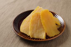 干し芋で鉄分を摂ろう！含有量や効率よく摂取する方法を紹介